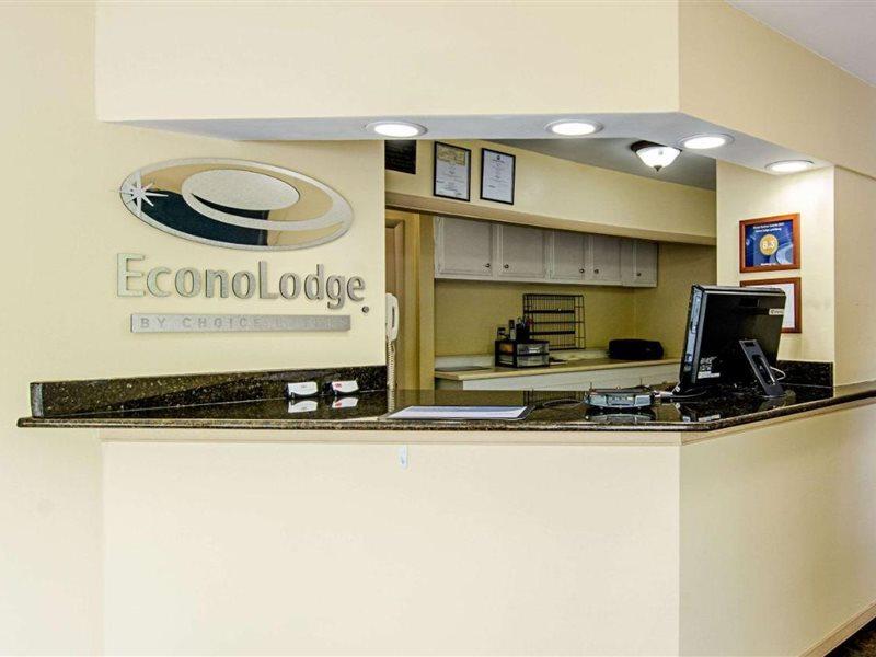 Econo Lodge Lynchburg Eksteriør bilde