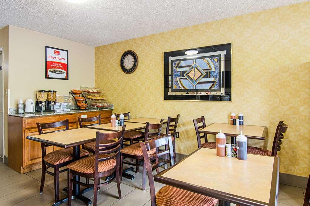 Econo Lodge Lynchburg Restaurant bilde