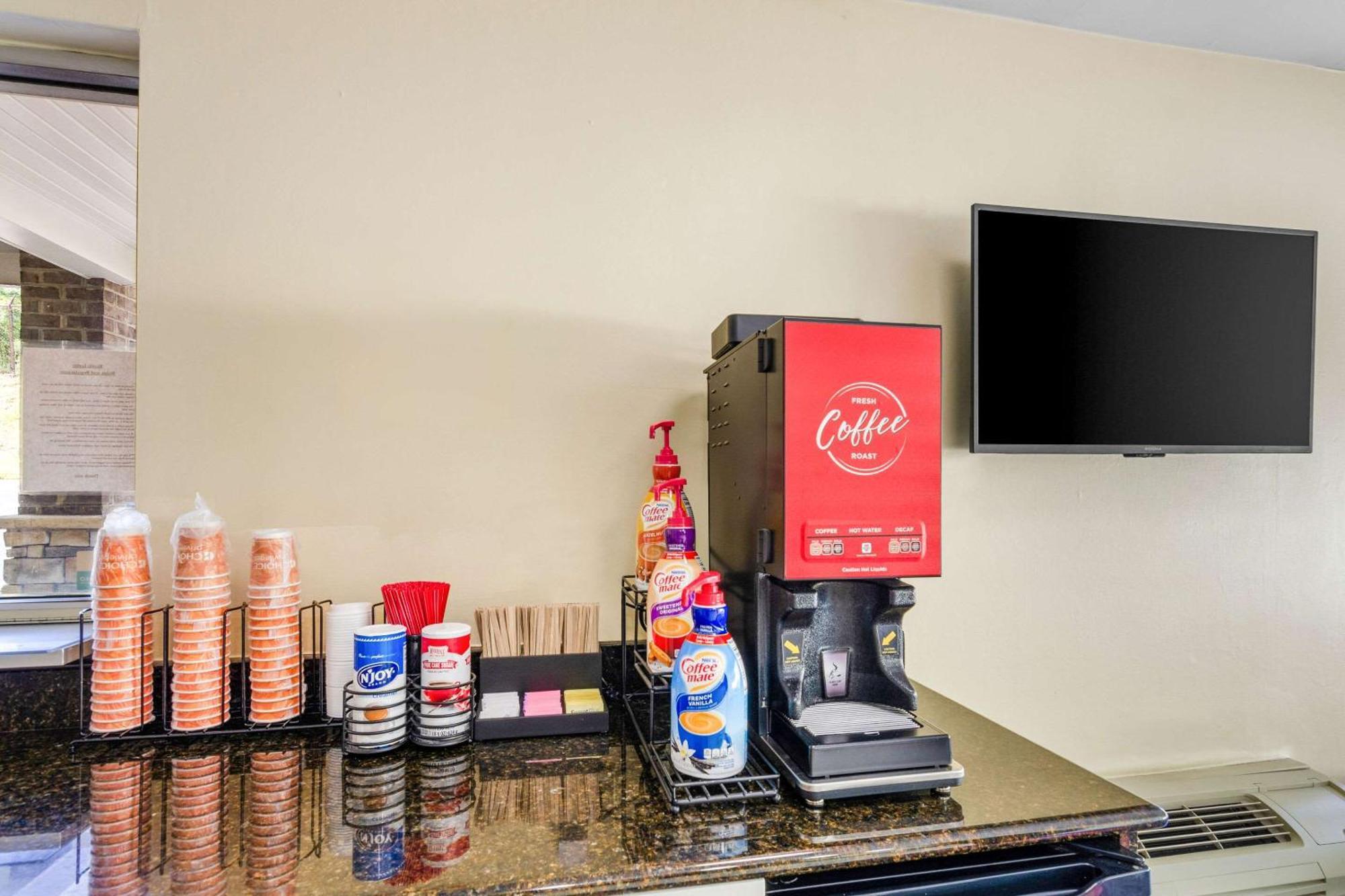 Econo Lodge Lynchburg Eksteriør bilde