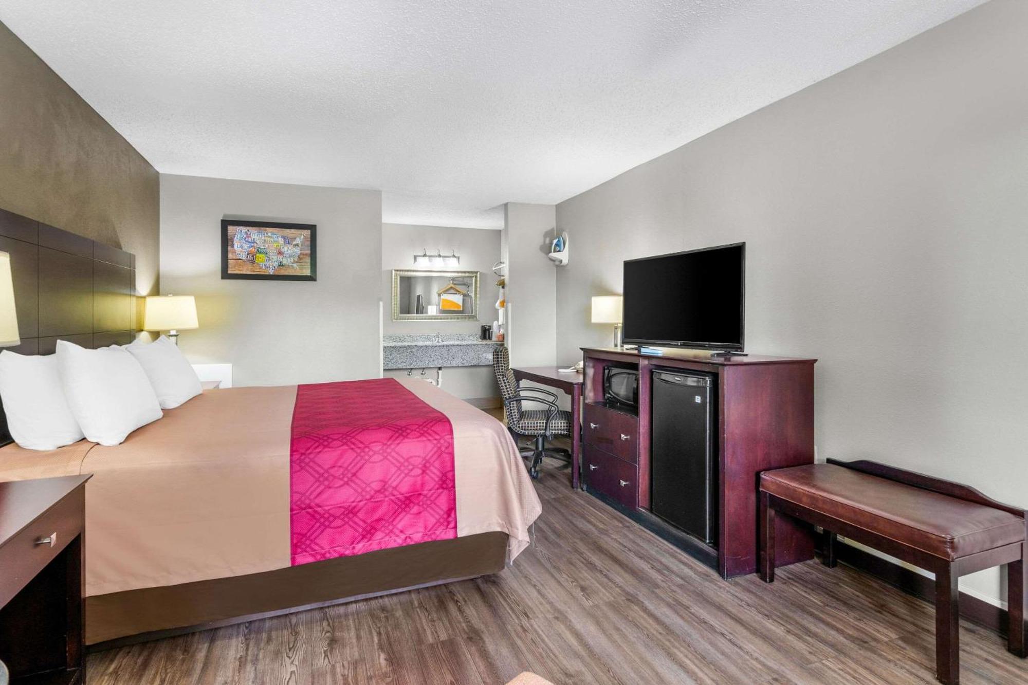 Econo Lodge Lynchburg Eksteriør bilde