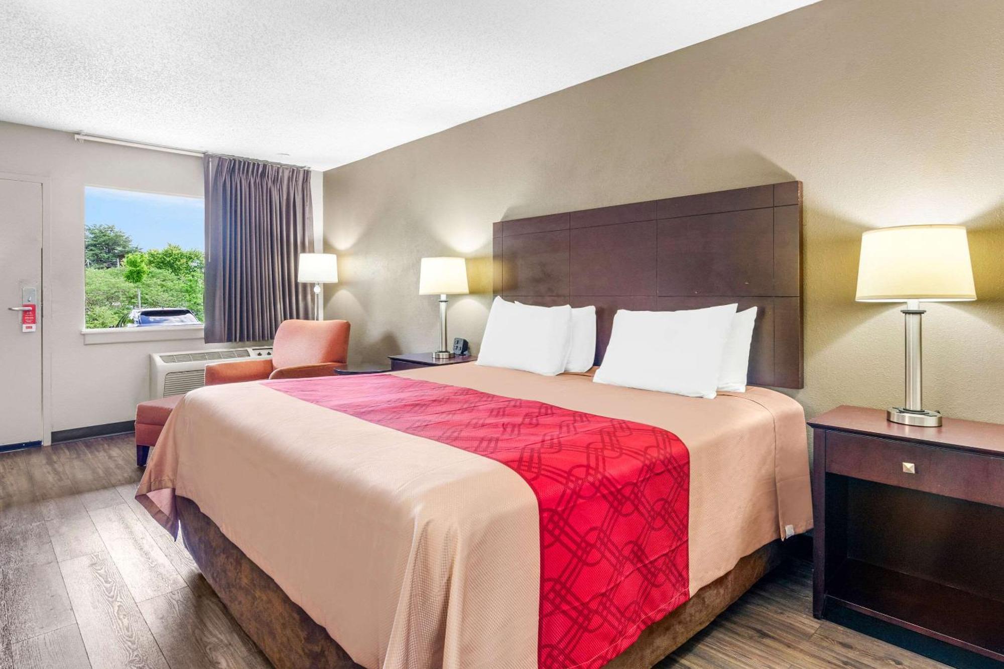 Econo Lodge Lynchburg Eksteriør bilde