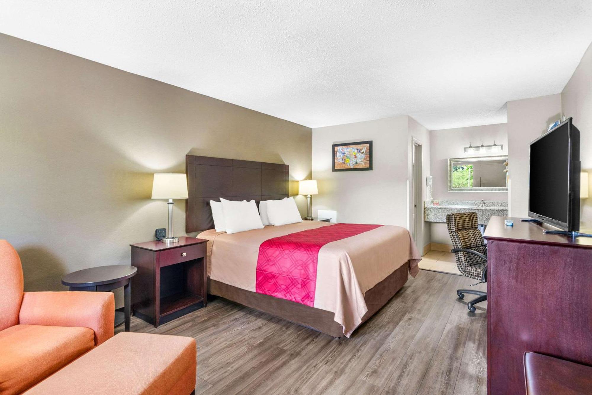 Econo Lodge Lynchburg Eksteriør bilde