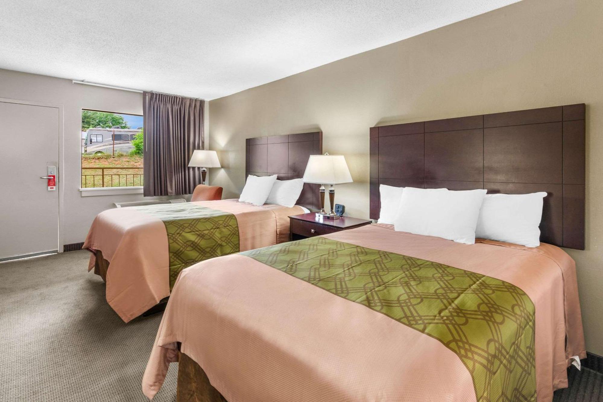 Econo Lodge Lynchburg Eksteriør bilde