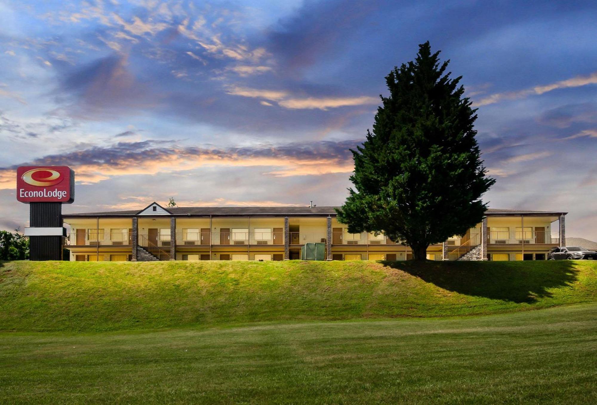 Econo Lodge Lynchburg Eksteriør bilde
