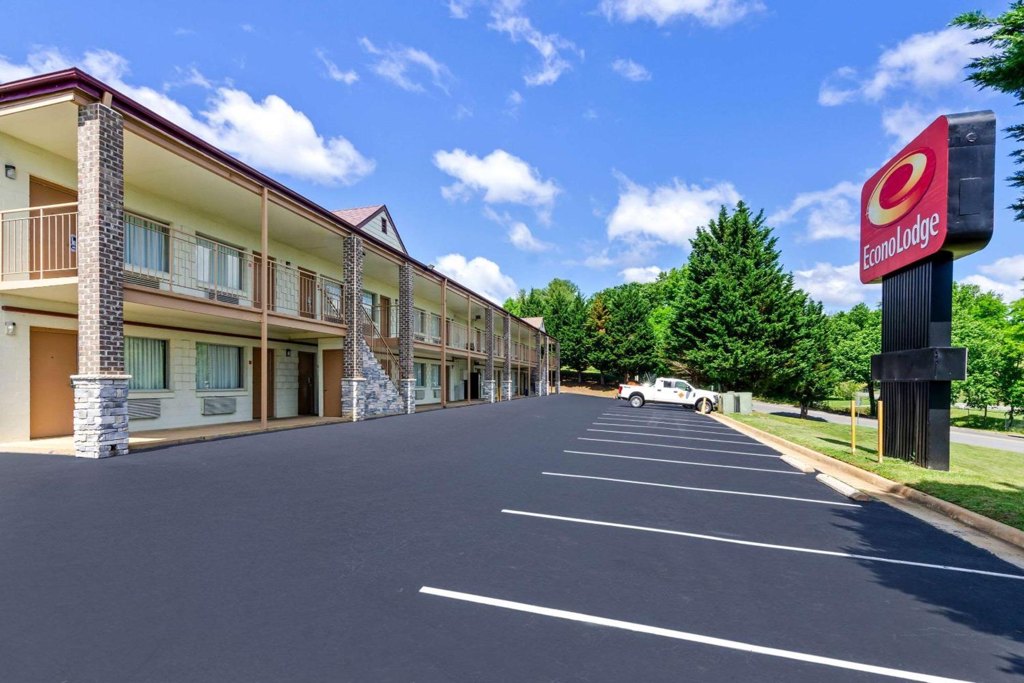 Econo Lodge Lynchburg Eksteriør bilde
