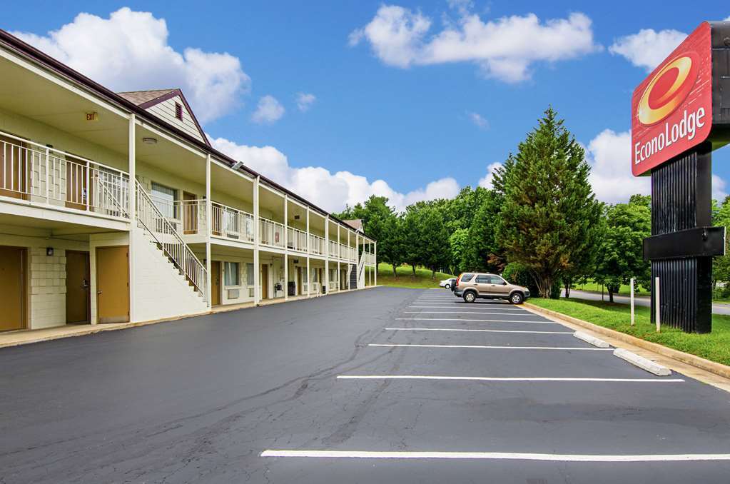 Econo Lodge Lynchburg Eksteriør bilde